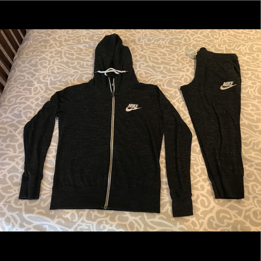 Nike Track Suit